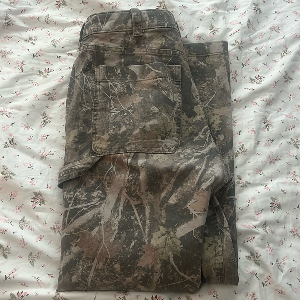 Camo cargo jeans